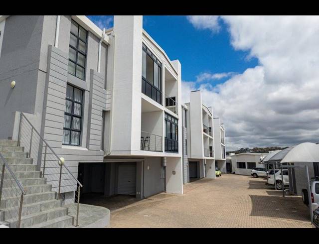 2 BEDROOM APARTMENT FOR SALE IN ISLAND VIEW